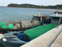 TNI AL Tangkap 3 Kapal Bermuatan Barang Elektronik Ilegal di Sagulung Batam