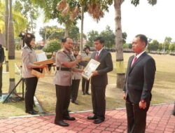 HUT Polda Kepri ke 13, Kapolda Beri Penghargaan ke Personil Berprestasi Ungkap Kasus Narkoba