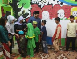 Gelar Bukber, Fame Hotel Santuni Anak Yatim di Panti Asuhan Uswatun Hasanah