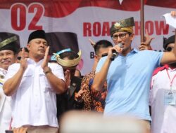 Tiba di Pasar Botania, Sandiaga Uno Disambut Antusias Warga Batam