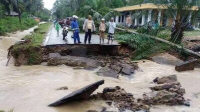 Jalan Nasional Pidie-Meulaboh Putus Total Akibat Banjir Bandang