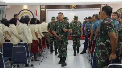 Panglima Koarmada I Tatap Muka dengan Personel Lantamal IV