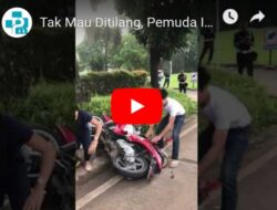 Video: Pemuda Ngamuk Hancurkan Motor Sendiri Karena Tak Terima Ditilang