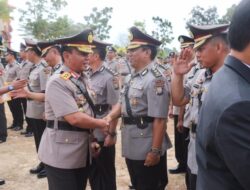 40 Polisi Berprestasi Raih Penghargaan dari Kapolda Kepri, Ini Nama-namanya