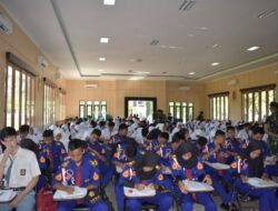Ratusan Pelajar Ikuti Tes Penerimaan Calon Peserta Kursus Bahasa Inggris di Yonarmed 12