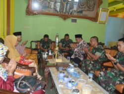 Sambut HUT ke-57, Danyonarmed 12/Kostrad Minta Restu Kyai Tar di Ponpes Majma’al Bahrain