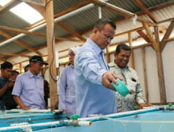 Menteri KKP Kunjungi Pokdakan Mitra Laut di Barelang Batam