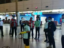 Bandara Hang Nadim Batam Disemprot Disinfektan Cegah Corona