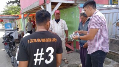 Lawan Corona, D-Station Community Bagikan 1.000 Masker ke Warga Solok