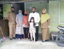 Wakil Walikota Solok Kunjungi Para Siswa yang Belajar di Rumah