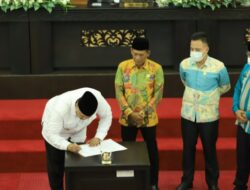 DPRD Solok Setujui Ranperda Pelaksanaan APBD 2019 Jadi Perda