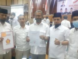 Sah, Paslon Reinier-Andri Maran Terima SK B1KWK Gerindra