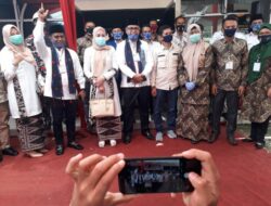 Pilkada 2020, Asda-Pandu Paslon Pertama Mendaftar ke KPU Kabupaten Solok