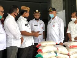 Pemko Padang Berikan Bantuan Bagi Korban Banjir di Solok