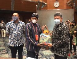 Bertemu Sandiaga Uno, Zul Elfian Minta Dukungan Kemenparekraf Kembangkan Pariwisata Solok