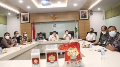 Wako Zul Elfian Kunjungi PT FSTJ Bahas Pengelolaan Beras Solok