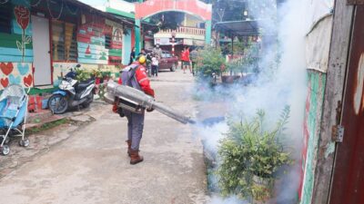 Cegah DBD, BWP Panbil Fogging Rumah Warga di Tanjung Uma Batam