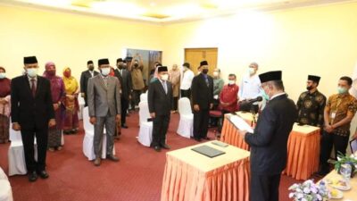 Sekda Solok Lantik 4 Pejabat Administrator dan 9 Pejabat Pengawas Pemko