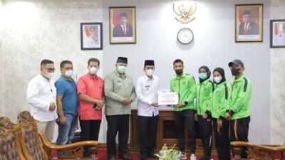 Wali Kota Solok Lepas Keberangkatan 6 Atlet ke PON XX 2021 di Papua
