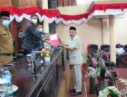Dodi Hendra Diberhentikan Sebagai Ketua DPRD Kabupaten Solok pada Rapat Paripurna