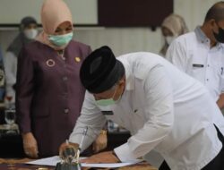 Wali Kota-Ketua DPRD Tandatangani KUA- PPAS APBD Solok 2022