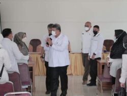 Zul Elfian Datangi Kantor Dinkes dan Dinas PKUKM Solok, Ini Instruksinya