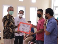 Ramadhani Serahkan Bantuan Bagi Korban Kebakaran Pasar Pandan Air Mati Solok