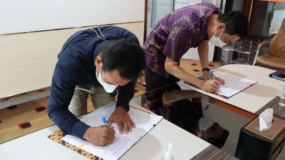 Dukung EBT, PLN Batam Pasang PLTS Atap di Lokasi Pelanggan