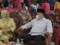 Zul Elfian Hadiri HUT Bundo Kanduang Kota Solok ke-47