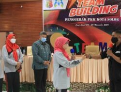 Zul Elfian Harap TP PKK Berikan Sumbangsih Untuk Kemajuan Solok