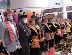 Wako Solok Hadiri Pati Ambalau dan Pengukuhan Pengurus LKAAM Sumbar