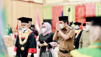 Wawako Solok Hadiri Wisuda UMMY ke 57