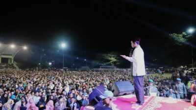 Ustaz Abdul Somad Ceramah di Solok
