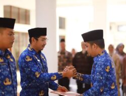 Wawako Solok Serahkan SK PNS