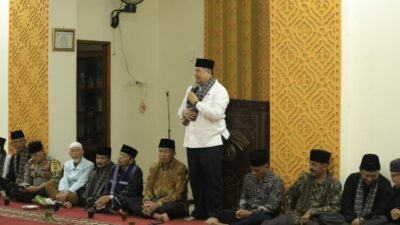 Panggung Pidato Adat
