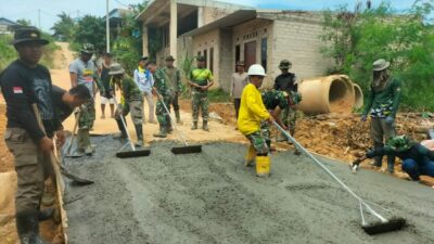 Semenisasi Jalan Kavling Seraya di Program TMMD Sudah 53 Persen