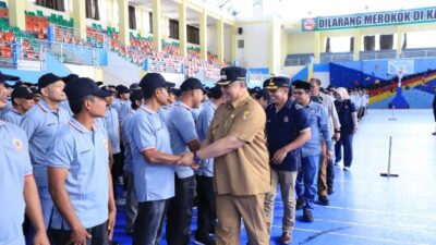 Satlinmas PAM TPS Pemilu 2024 Kota Solok Diserahterimakan