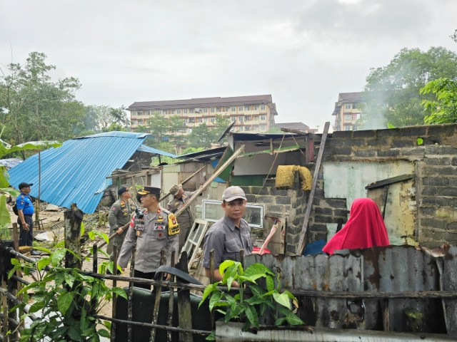 Rumah Liar Kampung Aceh