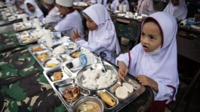 Program Makan Gratis Prabowo Tetap Berlanjut Meski di Tolak
