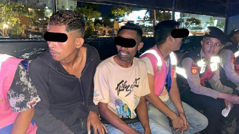 Juru parkir liar