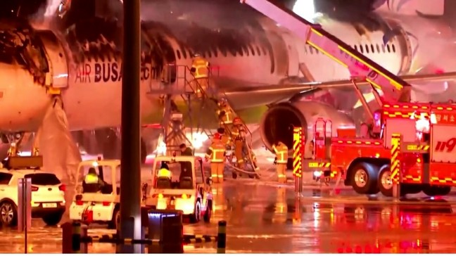 Air Busan Terbakar