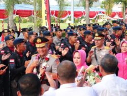 Brigjen Pol Asep Safrudin – Irjen Pol (Purn) Yan Fitri Ikuti Upacara Farewell and Welcome Kapolda Kepri