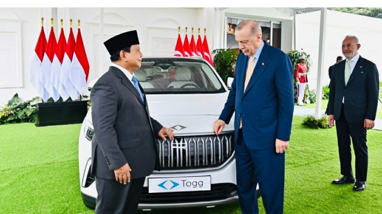 Mobil Listrik Turki