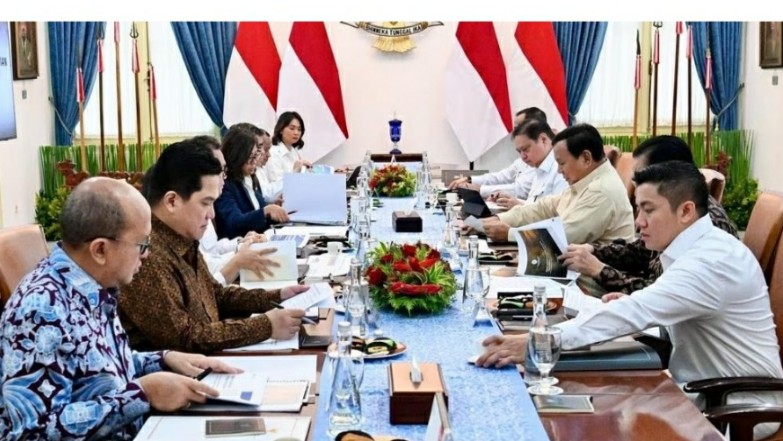 12 Kebijakan Strategis