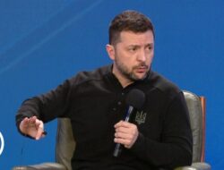 Zelenskyy Siap Mundur dari Presiden Demi Kedamaian Ukraina