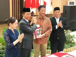 Sertijab Walikota dan Wakil Walikota Batam Dihadiri Nyanyang