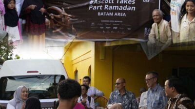 4 Properti Ascott Limited di Batam Bagikan 300 Makanan Kotak di Sengkuang