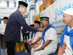 745 Jemaah Haji Batam Diberangkatkan ke Tanah Suci