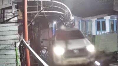 Mobil Hantam 24 Motor, Sopir Ternyata Kabur Usai Pesta Sabu di Samarinda