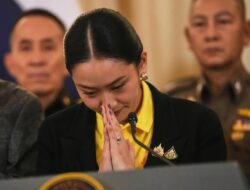Paetongtarn Terancam Lengser Gara-gara Percakapannya dengan Hun Sen